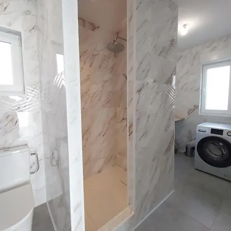 Apartamento Idéal Professionnels Les Blés D'or, Plain-pied, Wi-fi, Parking Privé
